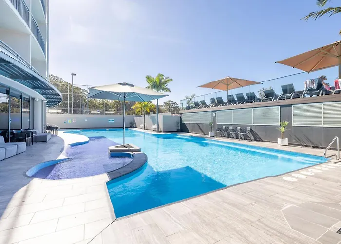 The Landmark Unit 405 Resort Style, Spectacular Water Views, Lift, Linen, Pool, Games Room, Port-A-Cot And Highchair.