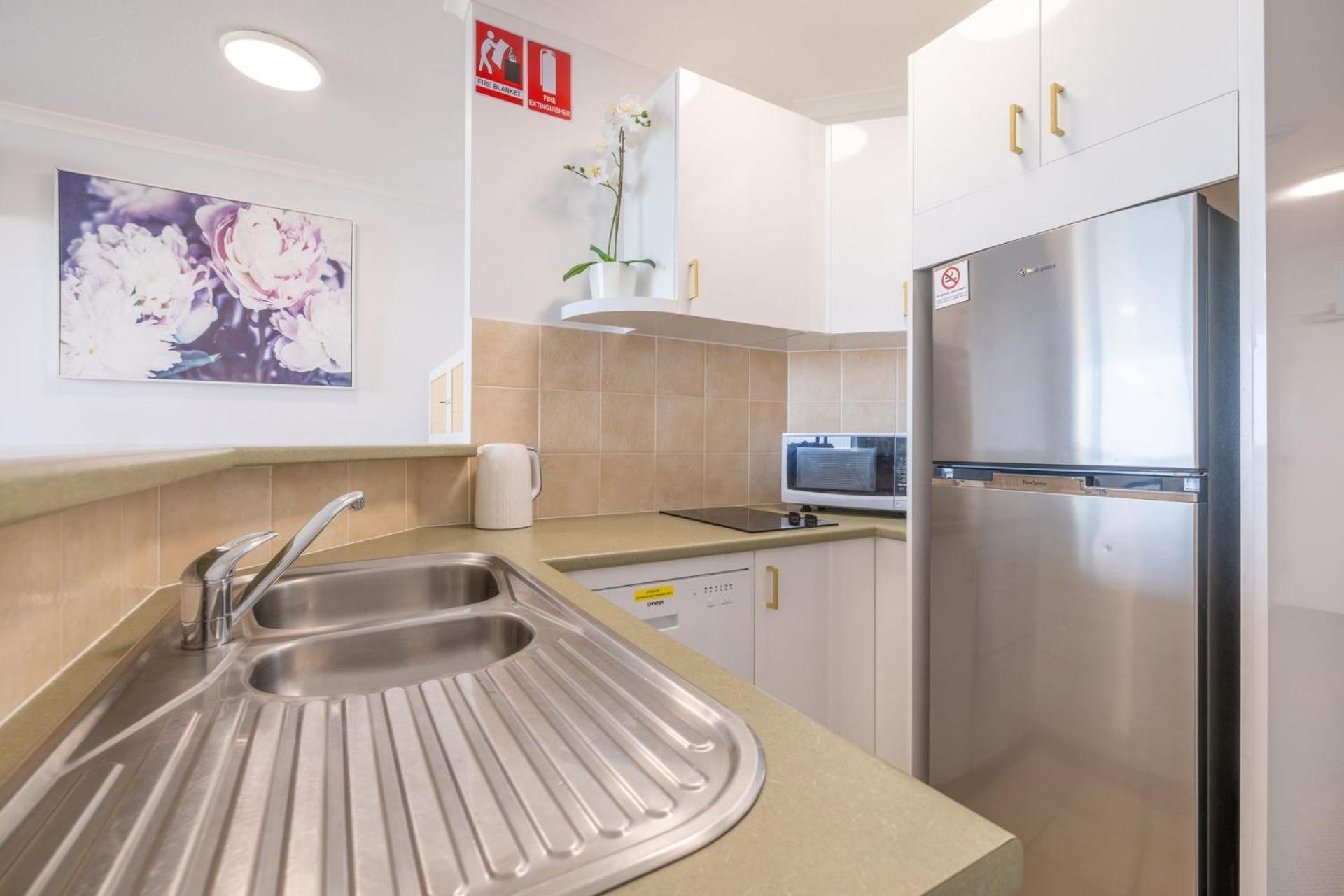 Apartment The Landmark Unit 405 Style, Spectacular Water Views, Lift, Linen, Pool, Games Room, Port-a-cot And Highchair. Nelson Bay